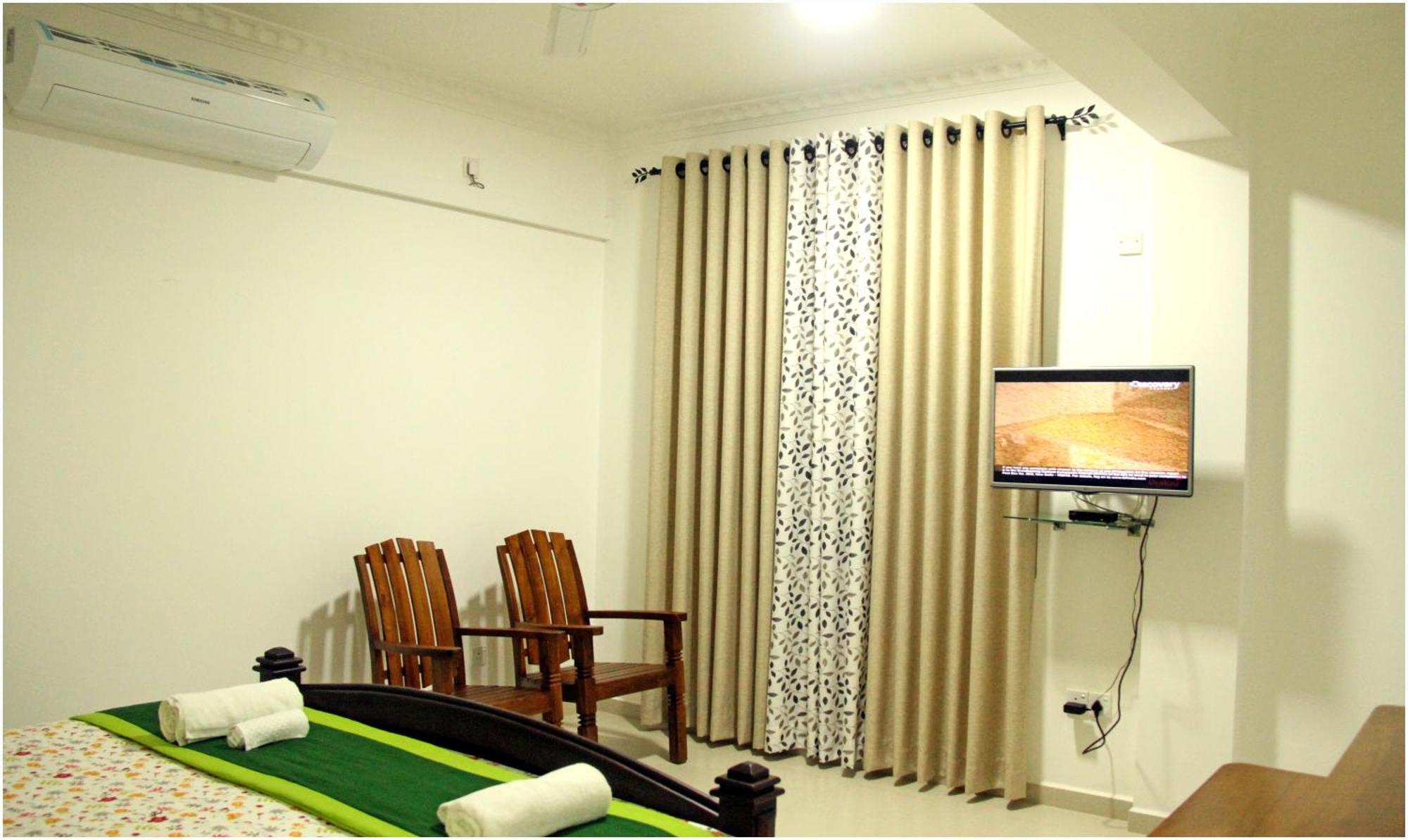 Ronaka Airport Transit Hotel Katunayaka Buitenkant foto